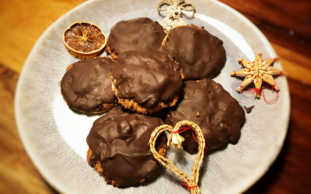 18. Türchen: Die besten Elisenlebkuchen selber backen!