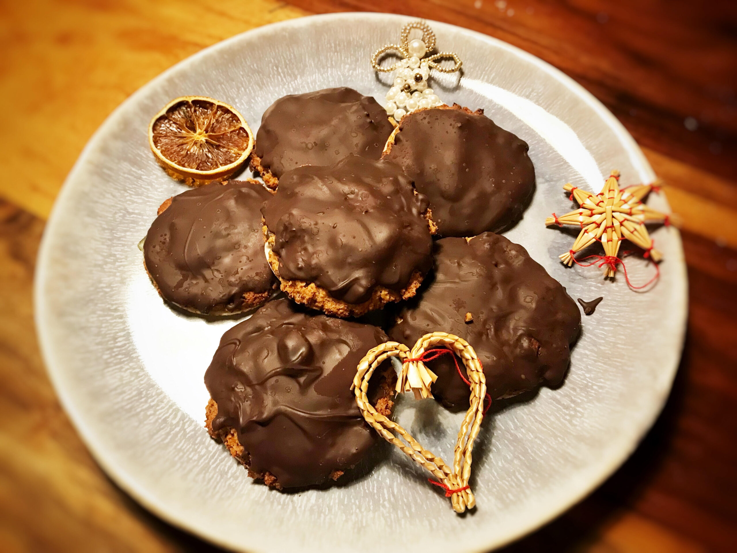 18. Türchen: Die besten Elisenlebkuchen selber backen! - Klimaaktiv-vor-Ort